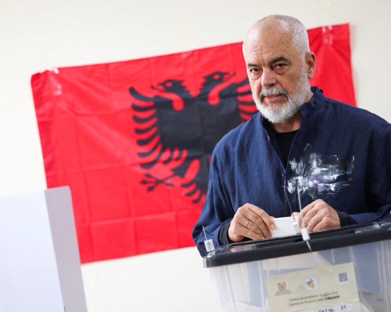 Εκλογές Αλβανία: Άνετο προβάδισμα για τον Έντι Ράμα – Εξασφαλίζει και 4η θητεία στην πρωθυπουργία