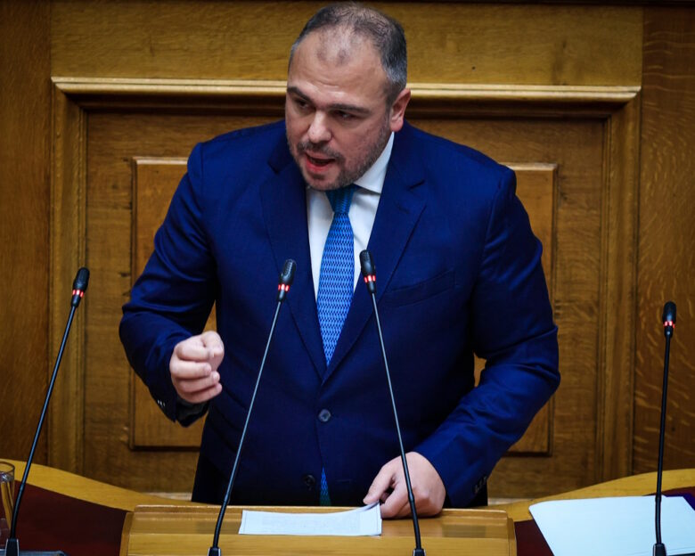 Oριοθέτηση Oικισμών: «Γαλάζιες» πιέσεις στην κυβέρνηση να επανεξετάσει τον σχεδιασμό για τις συγκεκριμένες περιοχές