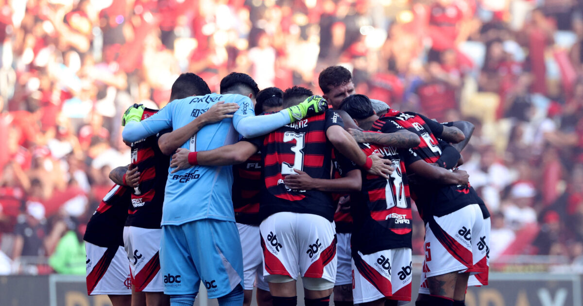 Flamengo players received an armed attack on Brazil