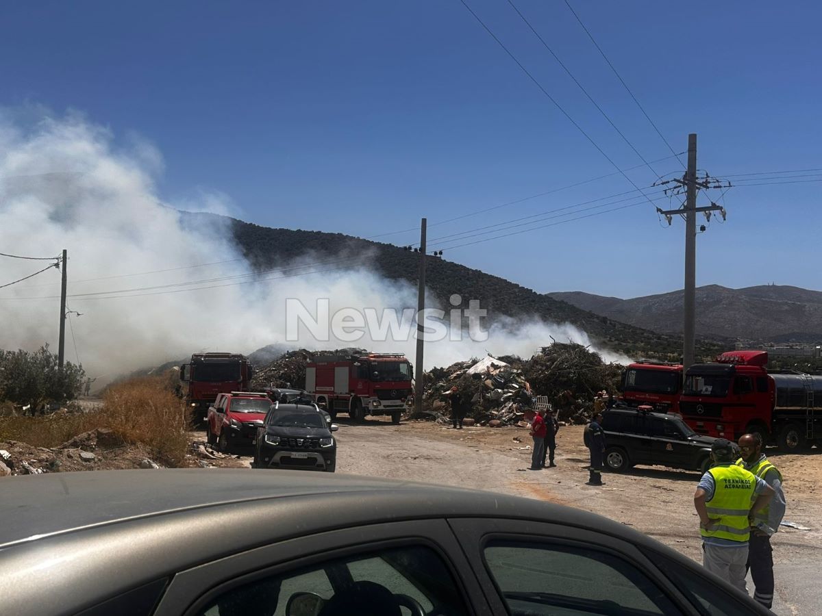 Φωτιά στο Μαρκόπουλο