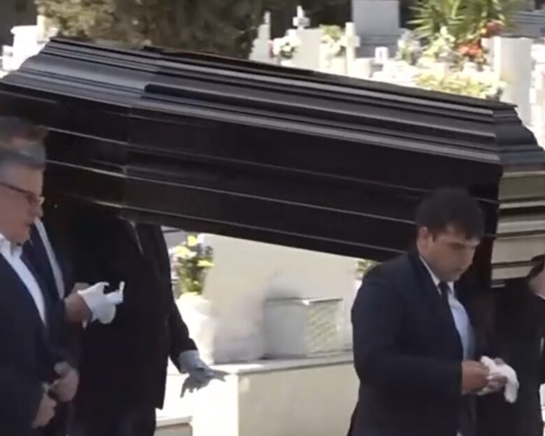 Νίκος Γαλανός: Η κηδεία και το τελευταίο αντίο στον σπουδαίο ηθοποιό