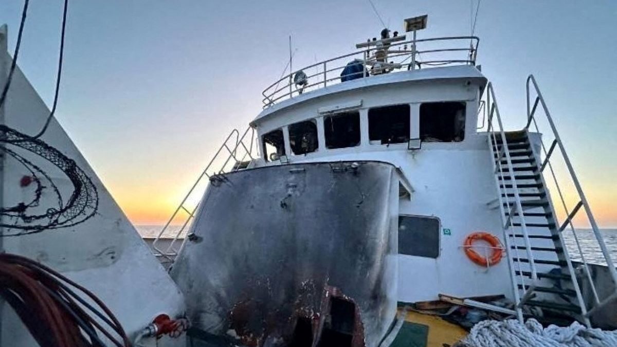 Εκτεταμένες ζημιές υπέστη το πλοίο που μετέφερε βοήθεια προς τη Γάζα