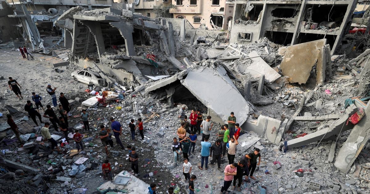 Israel: ruthless bombings in Gaza with dozens of dead children – Netanyahu opens the humanitarian aid flow