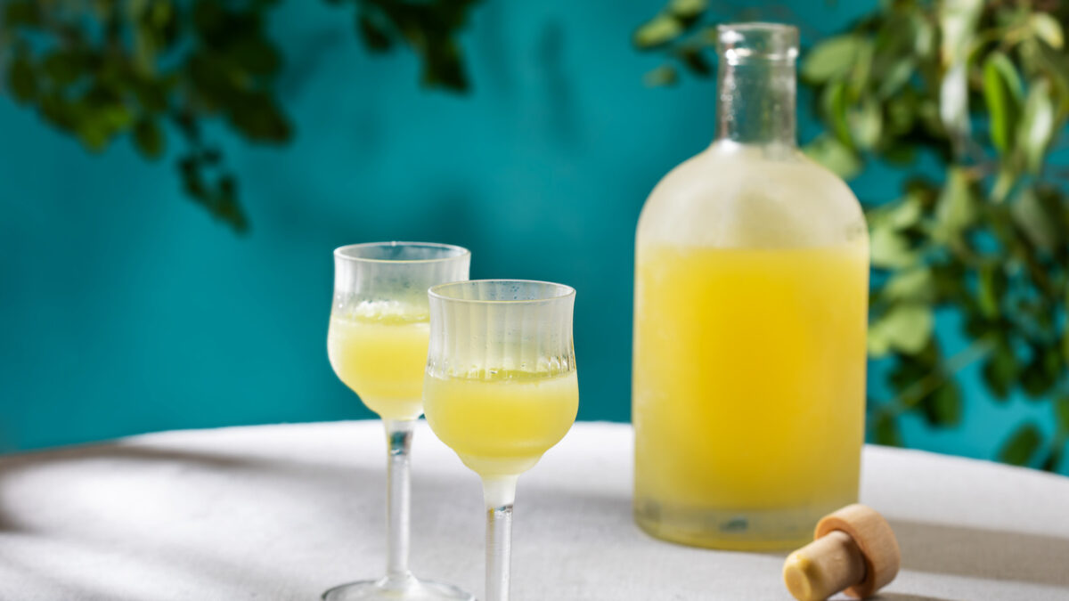 Σπιτικό limoncello