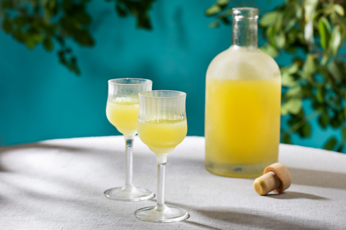Σπιτικό limoncello