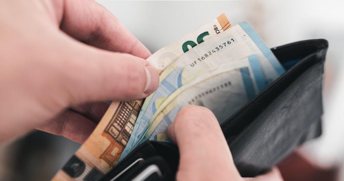 Out -of -court mechanism: a steady rise in debt arrangements in April