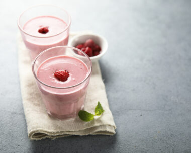 Smoothie με κεφίρ και κόκκινα φρούτα