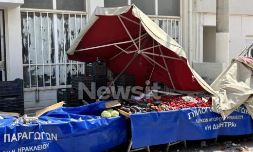 Πτώση μπαλκονιού σε πάγκο λαϊκής αγοράς