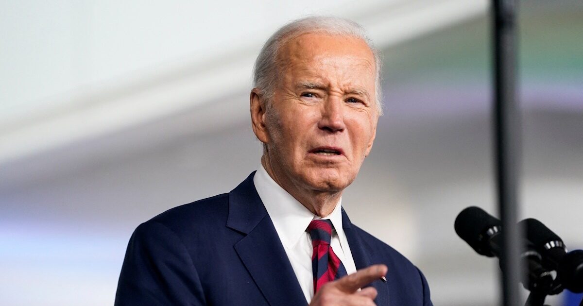 Joe Biden was diagnosed with aggressive prostate cancer: he has metastasized to the bones