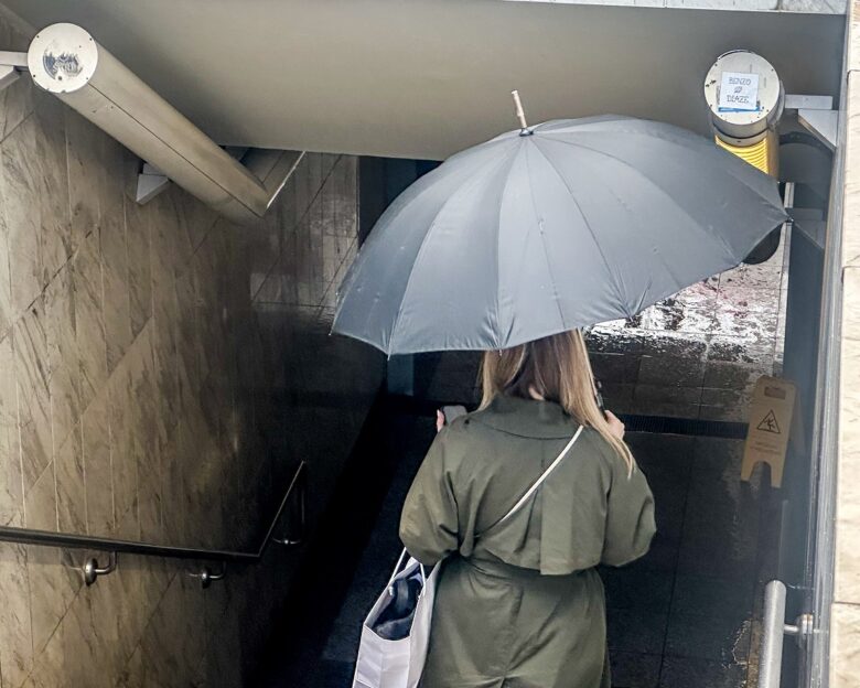Καιρός σήμερα: Φουρτούνες στο Αιγαίο, βροχές και υψηλές θερμοκρασίες