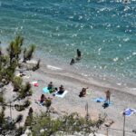 Ζέστη και μπάνιο στη θάλασσα