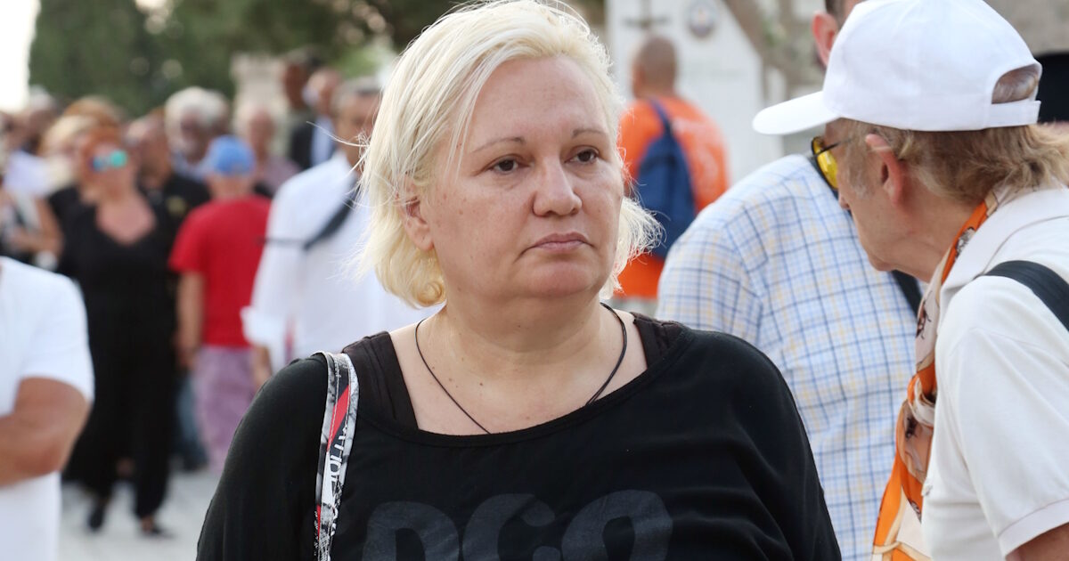 Καίτη Φίνου: Χειρουργήθηκε στο μάτι – Η ανάρτηση από το κρεβάτι του νοσοκομείου