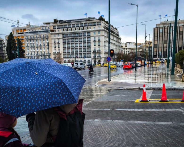 Καιρός Πρωτομαγιά: Βροχές και καταιγίδες όλη την ημέρα, σε ποιες περιοχές θα βρέξει – «Καλοκαίρι» από την Παρασκευή