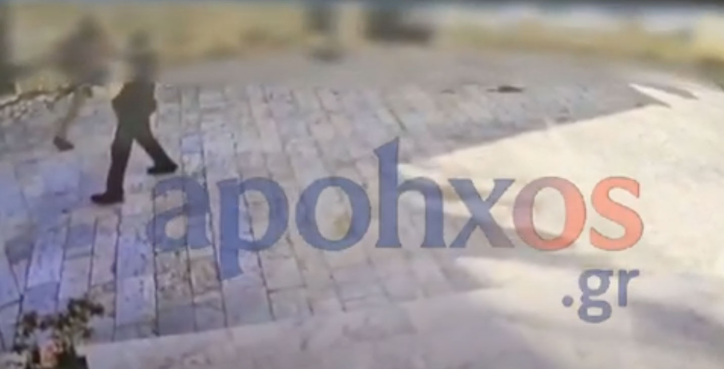 Καλάβρυτα: Πώς «χτύπησαν» οι ληστές τα ΕΛΤΑ – Όρμησαν στο ανοιχτό χρηματοκιβώτιο και δεν είδαν την τσάντα με τα 40.000 ευρώ