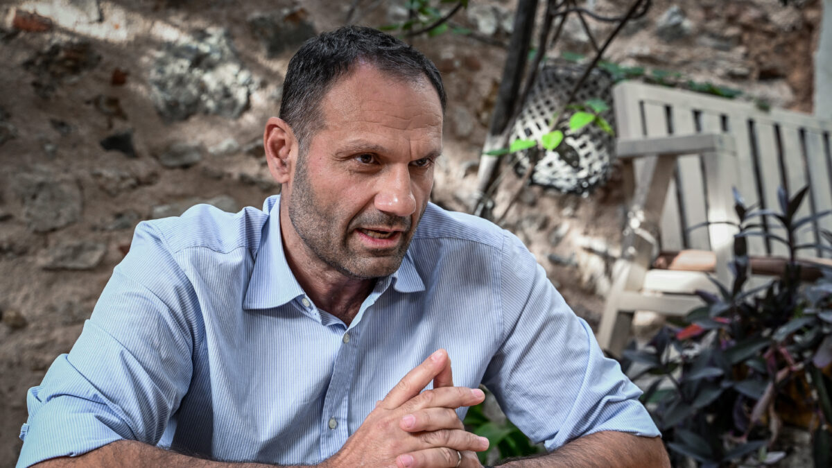 Μανώλης Καπνισάκης