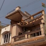 Κατεστραμμένο σπίτι από πυραυλική επίθεση του Πακιστάν στο ινδικό τμήμα του Κασμίρ