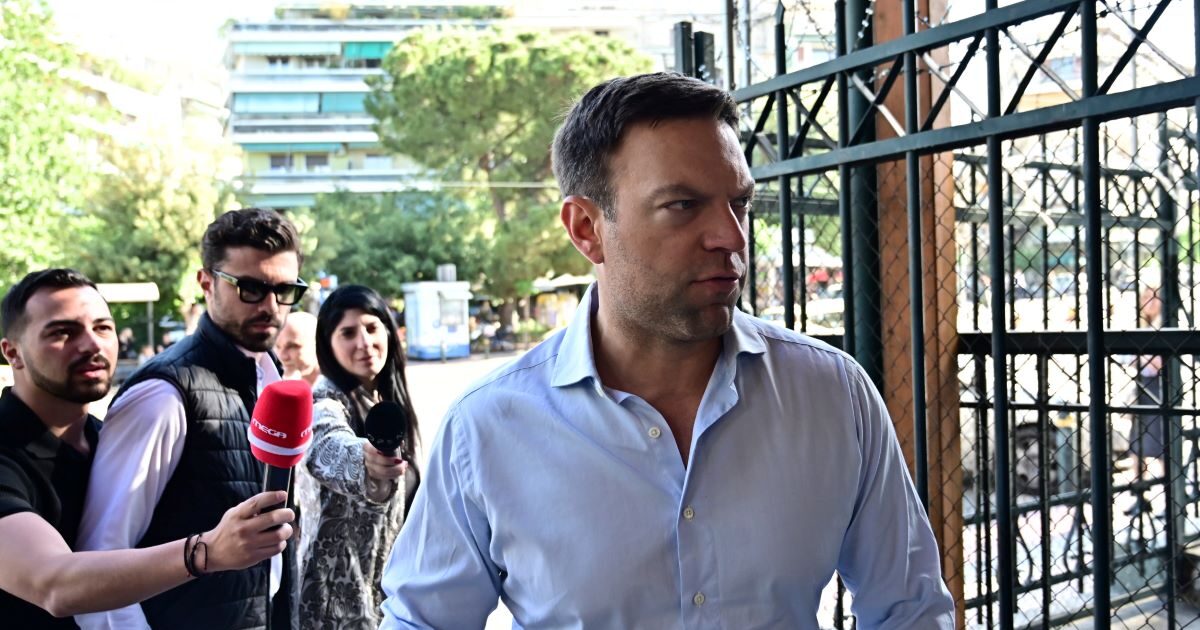 Στέφανος Κασσελάκης: Στα δικαστήρια της Ευελπίδων για τη δίκη του για παράβαση του νόμου περί πόθεν έσχες – «Τιμητική δίωξη για εμένα»
