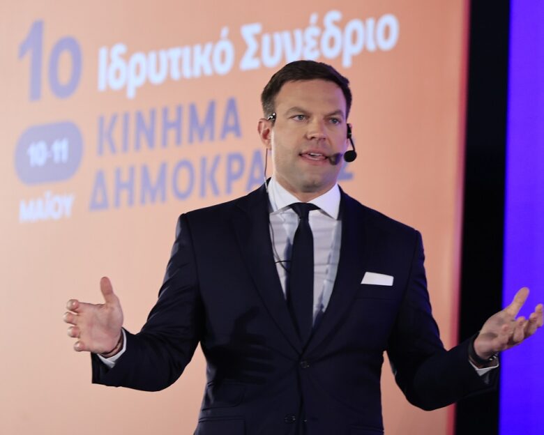 Κασσελάκης: ΝΔ, ΠΑΣΟΚ, ΣΥΡΙΖΑ είναι τρεις όψεις του ίδιου διεφθαρμένου συστήματος – Συνεργασία με Πλεύση Ελευθερίας για τα Τέμπη 