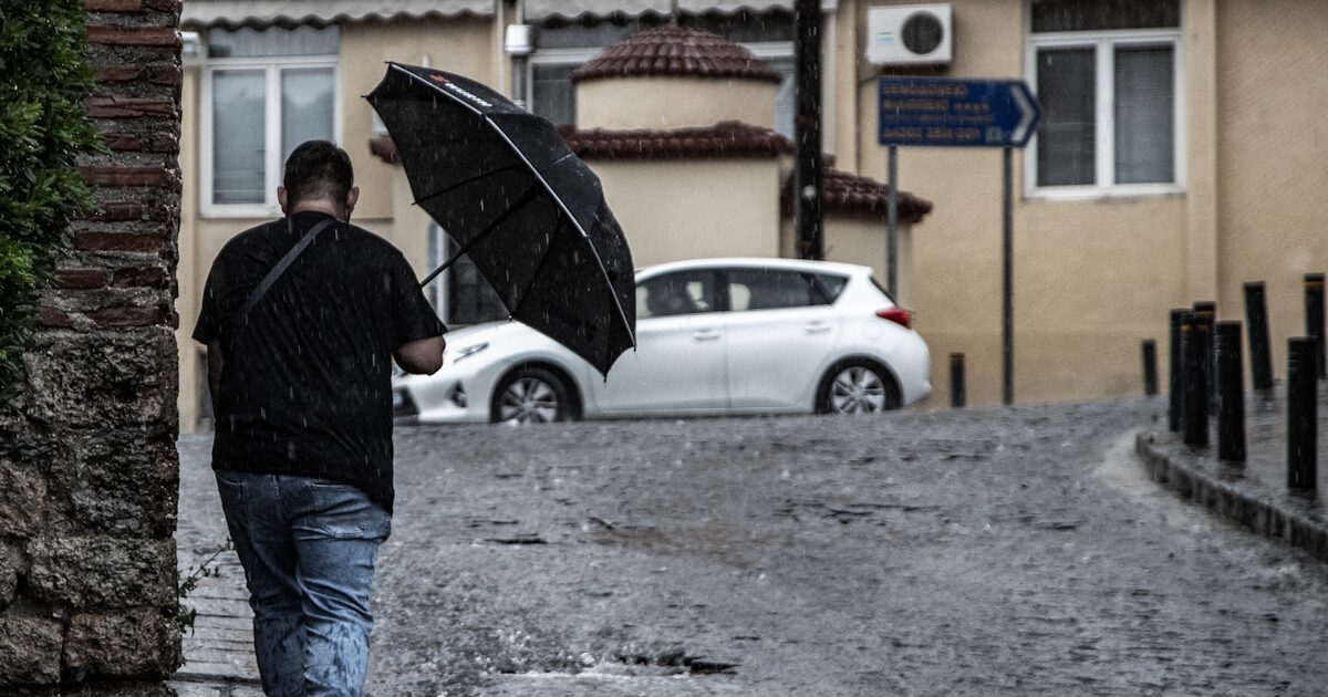 Weather tomorrow: Thunderstorms in Crete until noon – up to 6 beaufort the winds in the Aegean