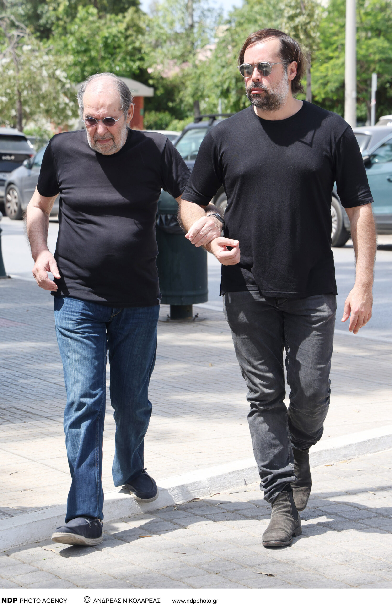 O Θέμης Ανδρεάδης με τον γιό του