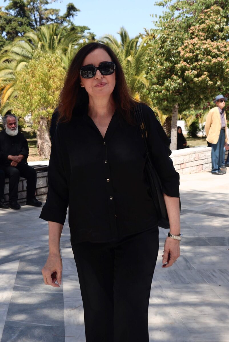 Η κηδεία του Νίκου Γαλανού