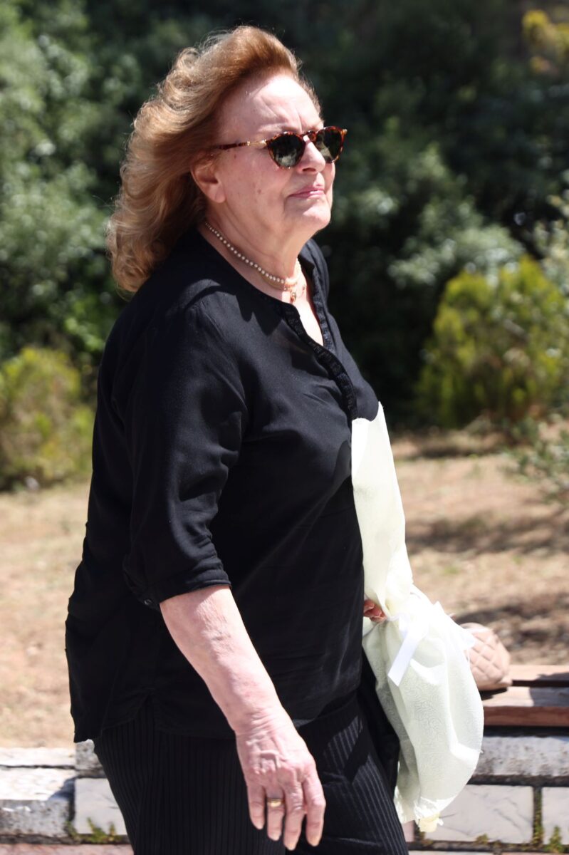 Κηδεία του Νίκου Γαλανού
