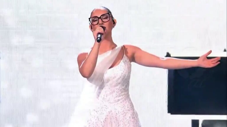 Η Klavdia στην τελική πρόβα της Eurovision