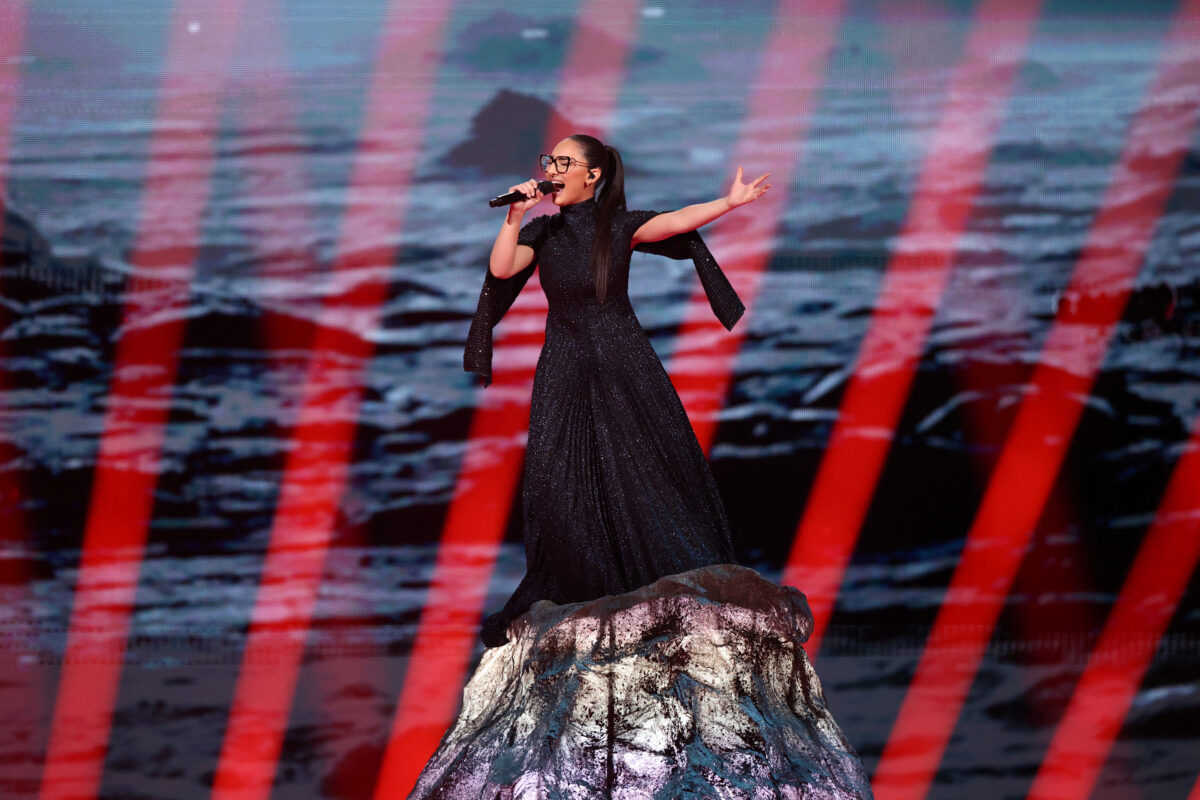 H Klavdia στη σκηνή της Eurovision