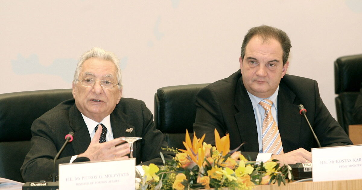 Ο Κώστας Καραμανλής αποχαιρετά τον Πέτρο Μολυβιάτη: Χάνω έναν πολύ δικό μου άνθρωπο