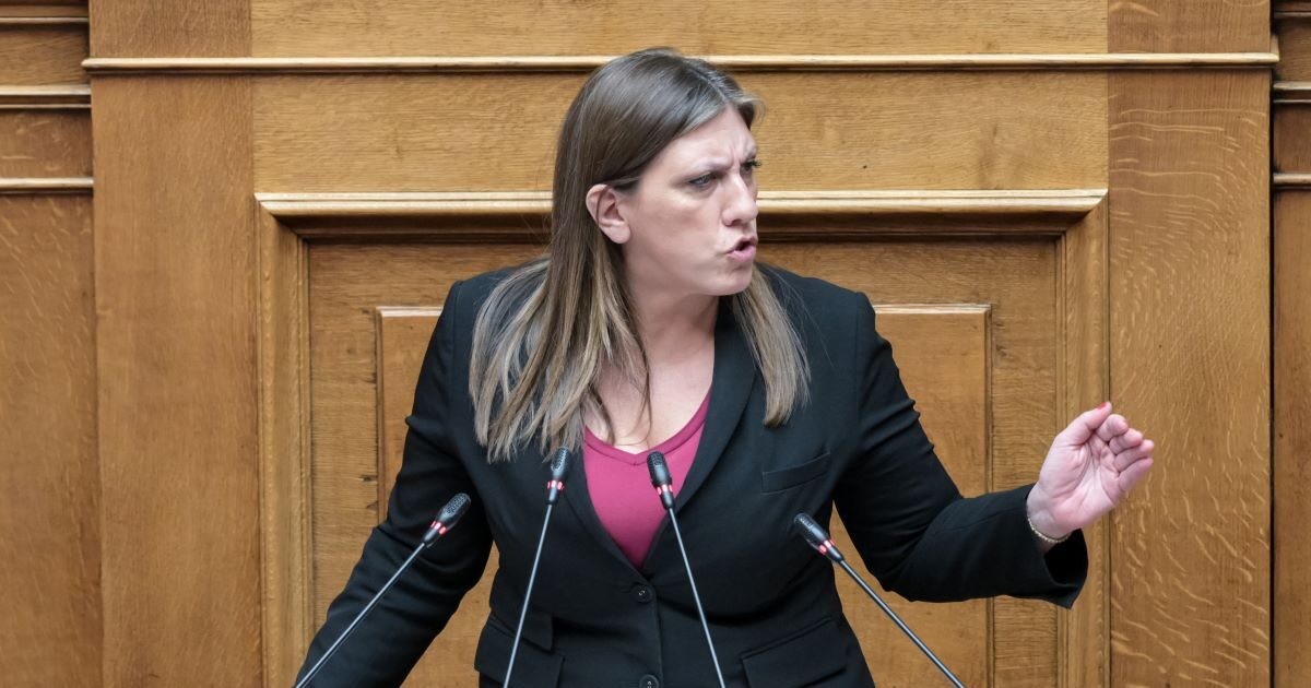 Ζωή Κωνσταντοπούλου: Η κυρία Κανέλλη ζει σε μια βίλα και στη Βουλή δεν πατάει