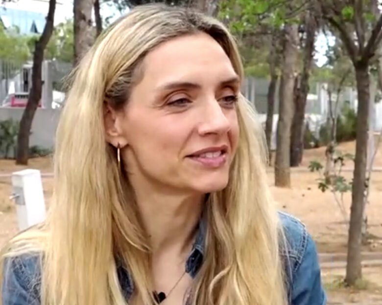 Μαρία Ένεζλη: Πάγωσα όταν έμαθα για το “κόψιμο” του Πάμε Δανάη