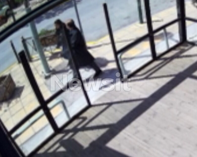 Μαρούσι: Ανθρωποκυνηγητό για τον εντοπισμό του άνδρα με την καπαρντίνα που παρενοχλεί ανήλικες