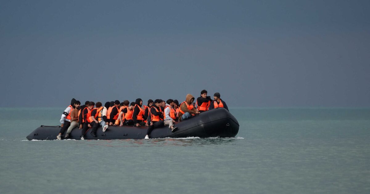 Ισπανία: Έξι νεκροί από ανατροπή σκάφους με μετανάστες ανοιχτά των Κανάριων Νήσων