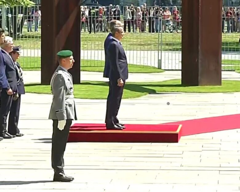 Ο Κυριάκος Μητσοτάκης στο Βερολίνο: Live η συνάντηση με τον Φρίντριχ Μερτς