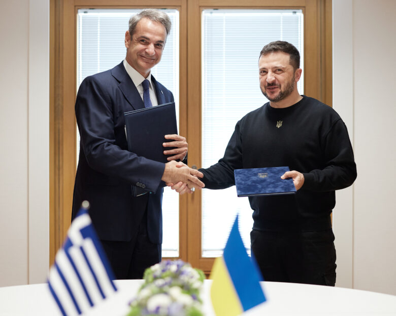 Τηλεφωνική επικοινωνία Κυριάκου Μητσοτάκη με Βολοντιμίρ Ζελένσκι για τις εξελίξεις στο ουκρανικό