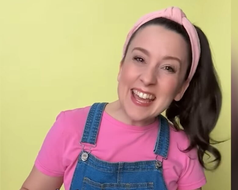 Ms Rachel: H influencer που από συμβουλές καθαριότητας «έκανε στροφή» και προκαλεί έντονα συναισθήματα για τα παιδιά στη Γάζα