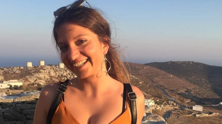 Η 27χρονη χειρουργός