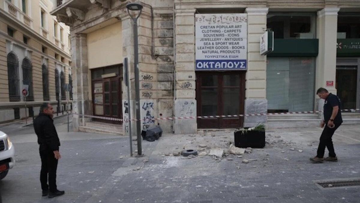 Κατέρρευσε μέρος από κτίριο στο Ηράκλειο