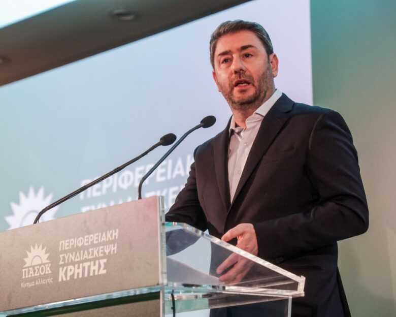 ΠΑΣΟΚ: Φουλ επίθεση κατά της κυβέρνησης με ενεργοποίηση της βάσης
