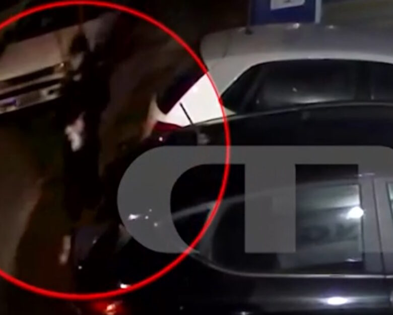 Θεσσαλονίκη: Βίντεο – ντοκουμέντο από τη στιγμή που η 38χρονη τοποθετεί τη βόμβα έξω από την τράπεζα