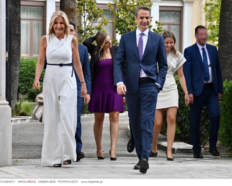 Γιορτή της Μητέρας 2025: Η συγκινητική ανάρτηση της Μαρέβας Γκραμπόφσκι με τα παιδιά της – «Ο κόσμος μου»