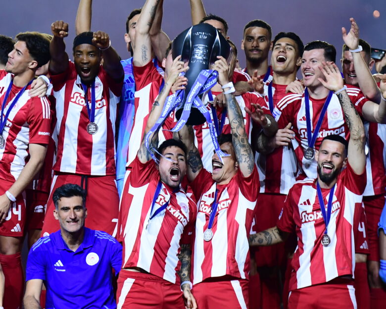 Super League: Ο θριαμβευτής Ολυμπιακός, ο Παναθηναϊκός που πανηγύρισε και ο «τελικός» της Τούμπας για ΠΑΟΚ και ΑΕΚ