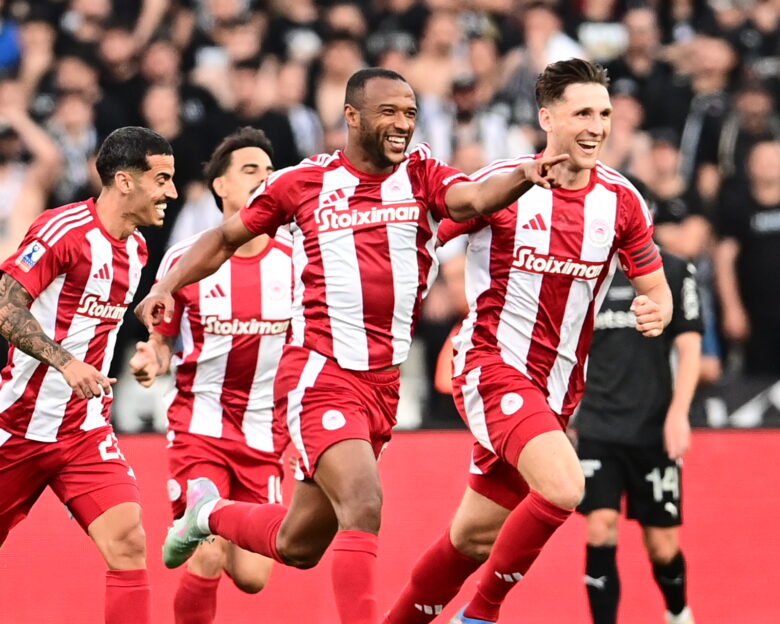 ΟΦΗ – Ολυμπιακός 0-2: Οι Πειραιώτες κατέκτησαν το Κύπελλο Ελλάδας και πανηγύρισαν το νταμπλ στα 100 χρόνια της ιστορίας τους