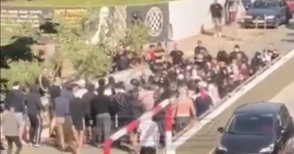 Άγριο ξύλο μεταξύ οπαδών της Χάιντουκ και της Ντινάμο Ζάγκρεμπ στην Κροατία