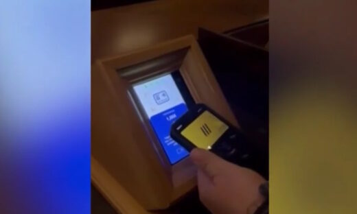 Το POS αντικαθιστά το παγκάρι στην εκκλησία