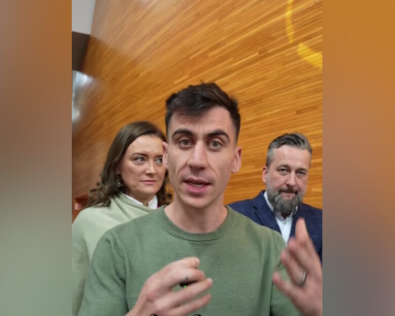 Ο Φειδίας Παναγιώτου πάει στη Ρωσία την Ημέρα της Νίκης του Βλαντιμίρ Πούτιν