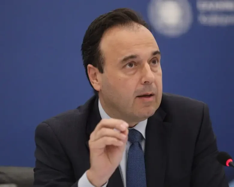 Δημήτρης Παπαστεργίου: Με την παλιά ταυτότητα από το επόμενο καλοκαίρι δεν θα επιτρέπονται τα ταξίδια εντός ΕΕ