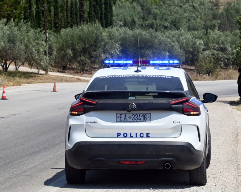 Ηράκλειο: Γυάλινο μπαλκόνι έπεσε πάνω σε τουρίστα – Μάχη για τη ζωή του δίνει ο 49χρονος