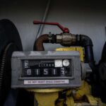 Μετρητής ροής καυσίμων σε βυτιοφόρο διανομής πετρελαίου για θέρμανση