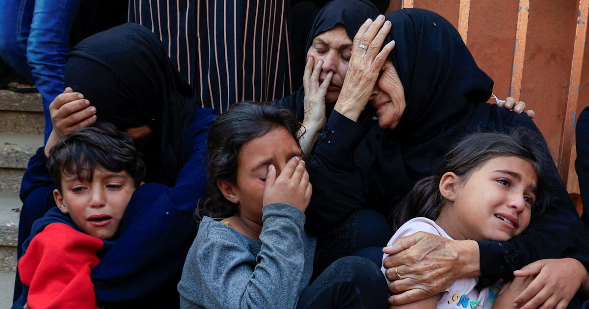 Gaza: ‘disappeared’ whole family after Israeli bombing – Dead 9 of the 10 children of a doctor
